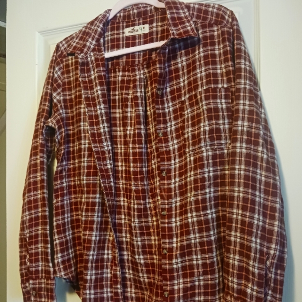 Hollister flannel. Red/maroon and white. Size Medium.